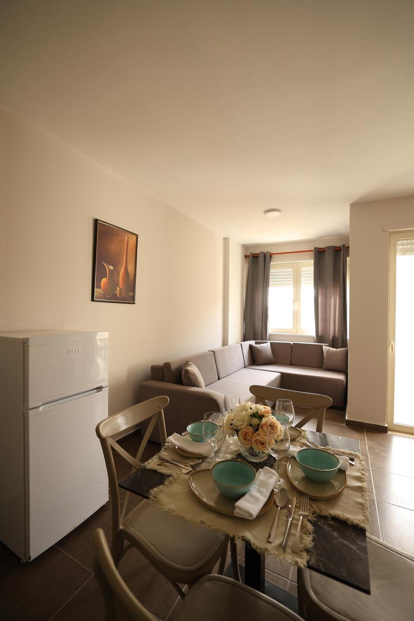 Dyrrah Seaside Apartments Durres Exterior photo