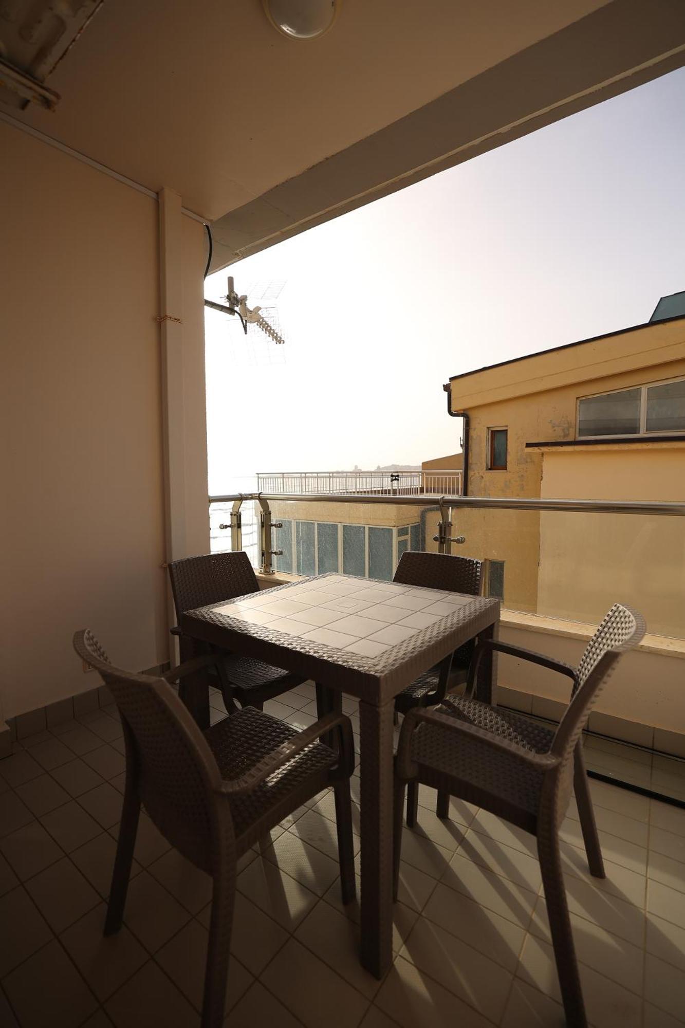 Dyrrah Seaside Apartments Durres Exterior photo